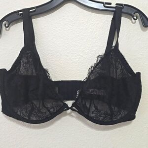 Victorias Secret 38DDD Lace Bra